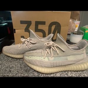Yeezy 350 v2 Citrin